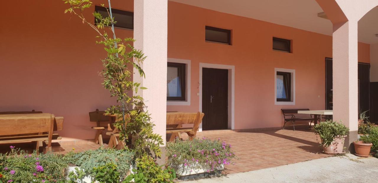 Klet Jana Jastrebarsko Exterior foto